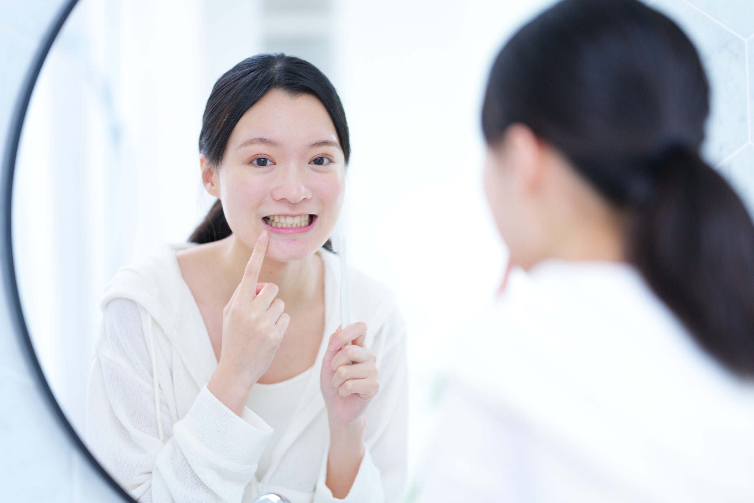 矯正治療中の痛みはどれくらい？注意点と対処法とは