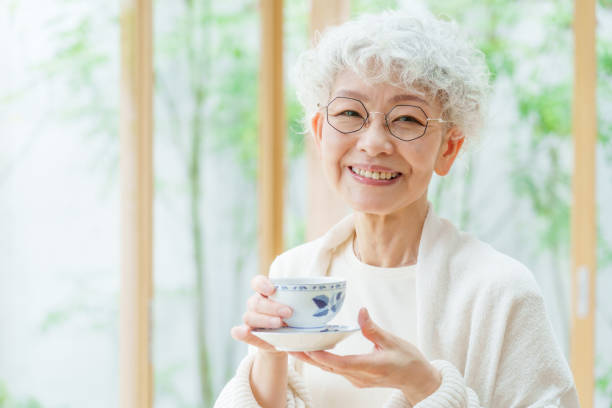 入れ歯の調整はなぜ必要？受診目安と合わない入れ歯を放置するリスク